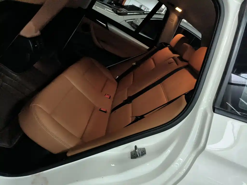 BMW X3 2014 — фото 16