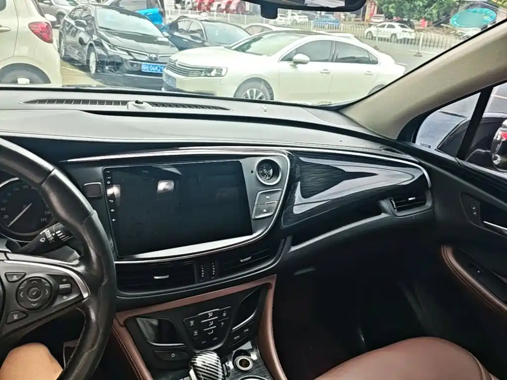 Buick Envision Plus 2018 — фото 10