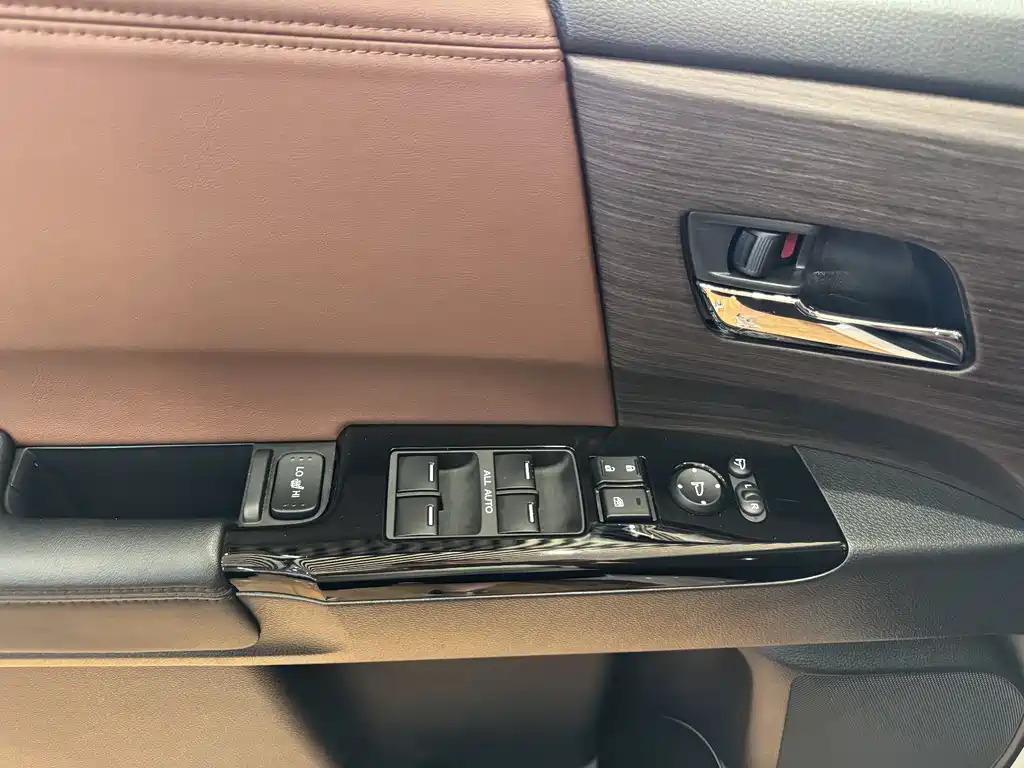 Honda Odyssey 2022 — фото 10