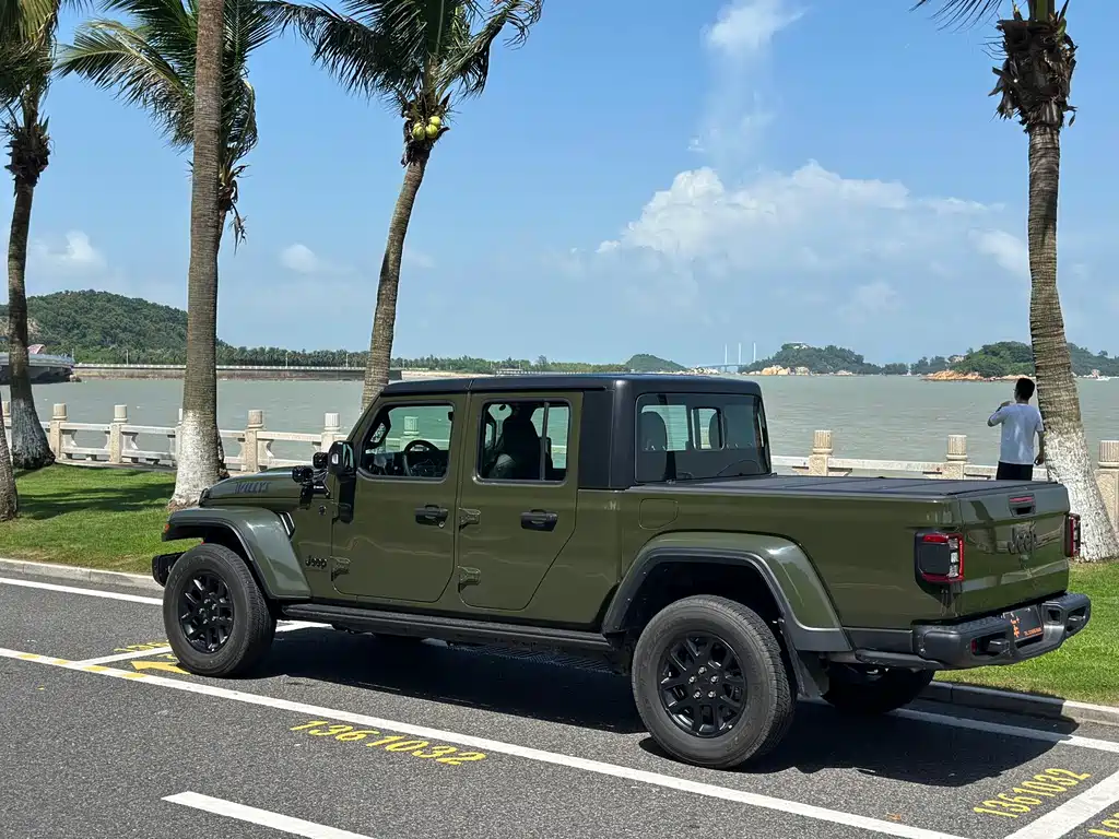 Jeep Gladiator 2026 — фото 13