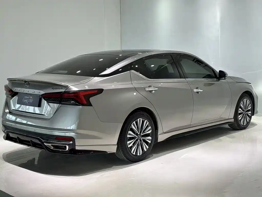 Nissan Teana 2022 — фото 4