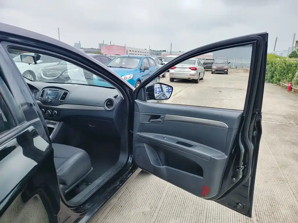 Roewe 350 2015