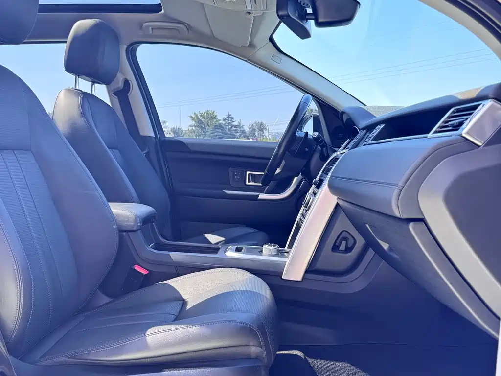 Land Rover Discovery Sport 2016 — фото 11