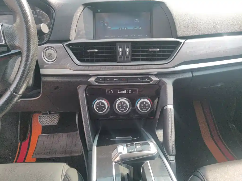 Haval H6 2018 — фото 12