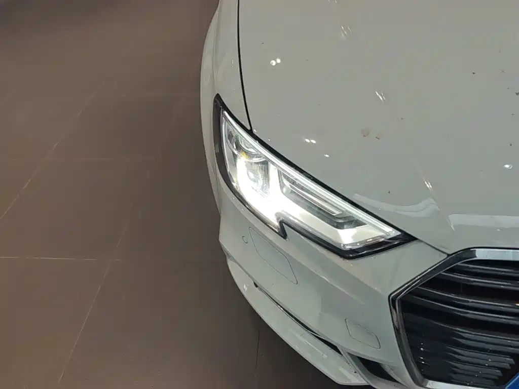 Audi A3 2017 — фото 13