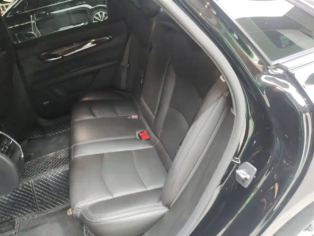 Cadillac CT6 2023 — фото 13