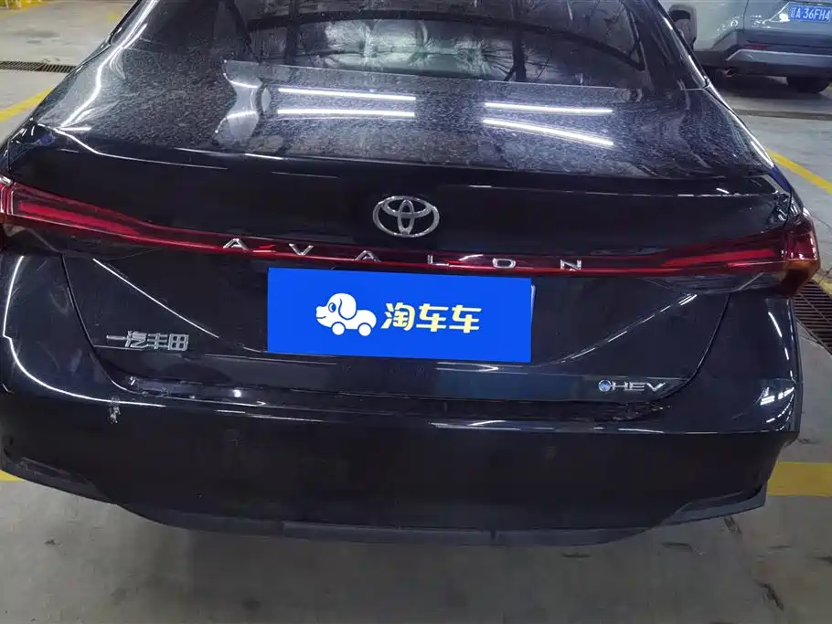 Toyota Avalon 2021