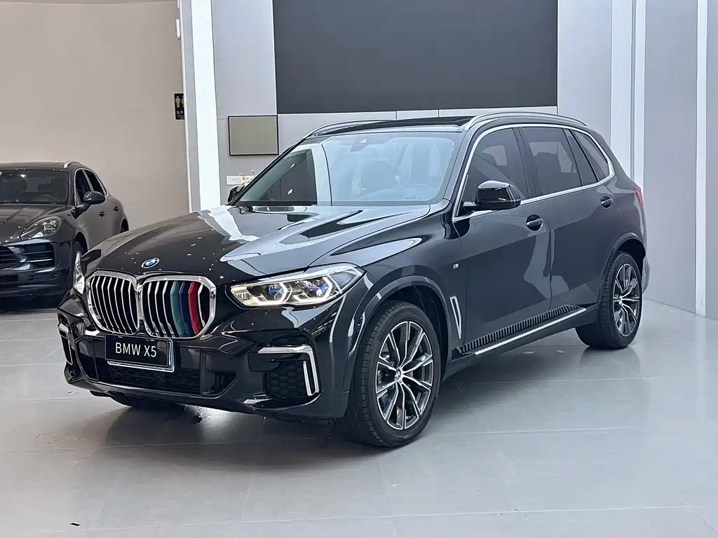BMW X5 2022 — фото 1