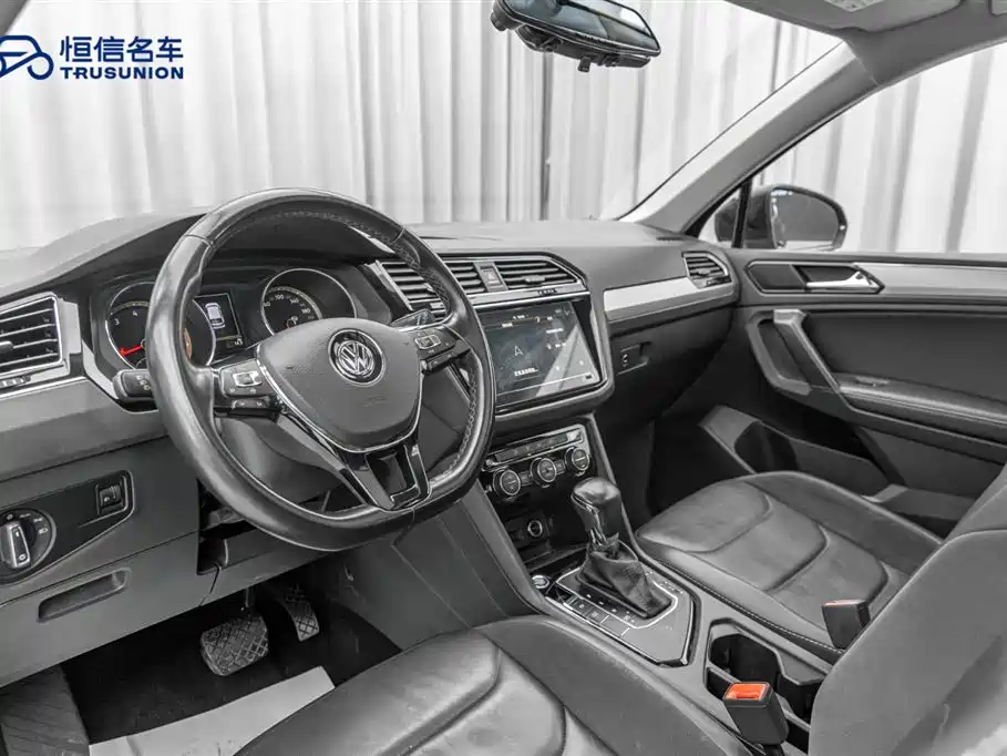 Volkswagen Tiguan L 2019 — фото 12