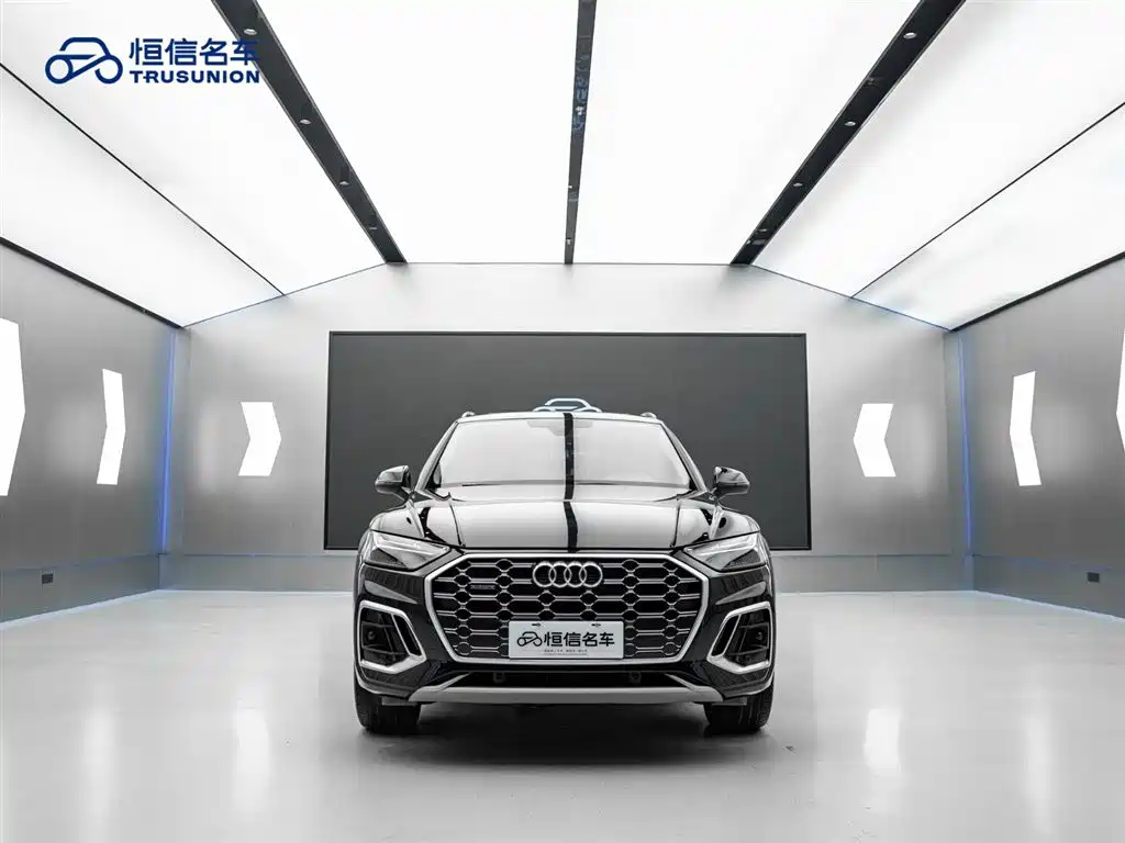 Audi Q5L 2022 — фото 2