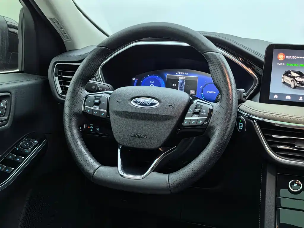 Ford Escape 2020 — фото 18