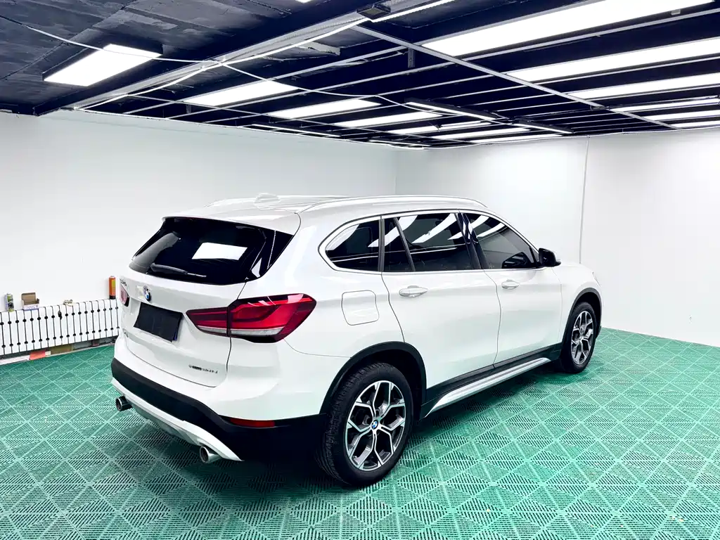 BMW X1 2022 — фото 6