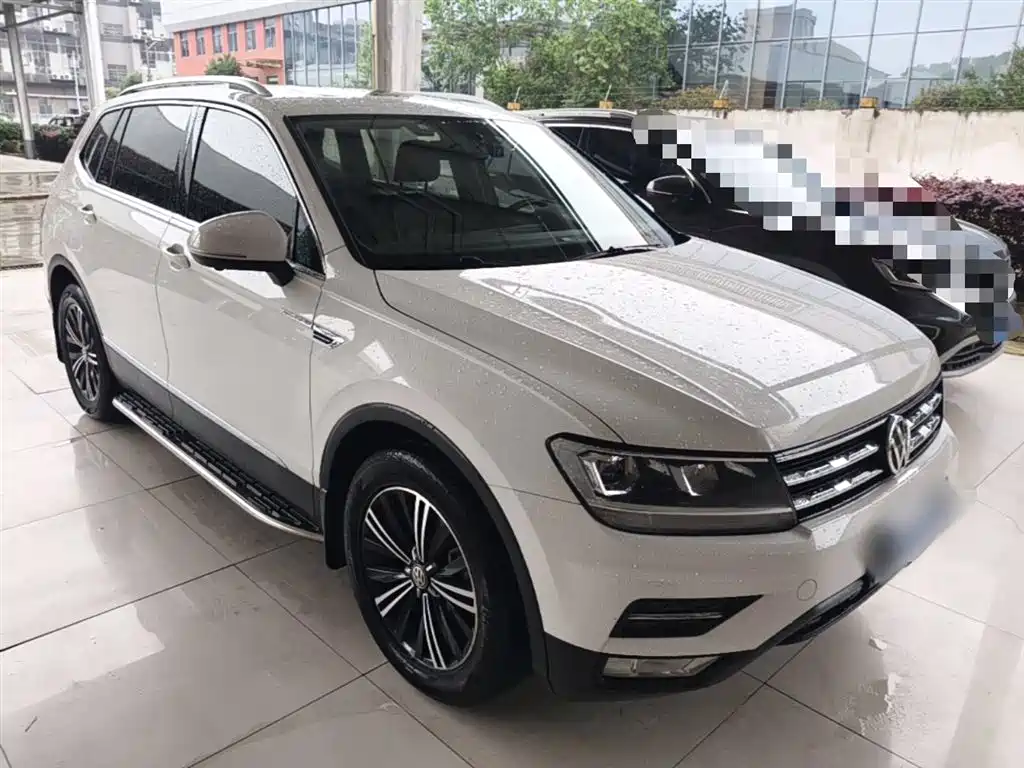 Volkswagen Tiguan L 2020 — фото 4