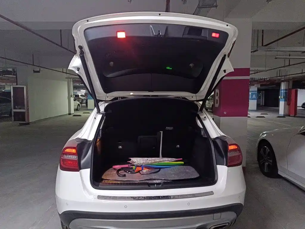 Mercedes-Benz GLA 2016 — фото 10
