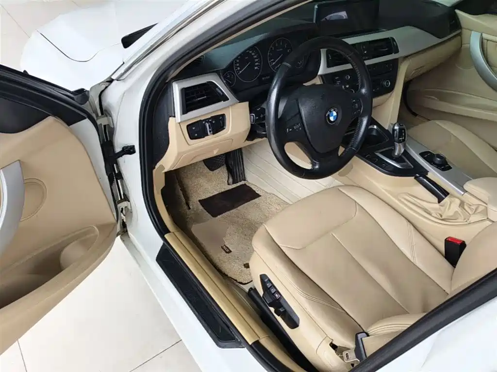 BMW 3 Series 2014 — фото 16