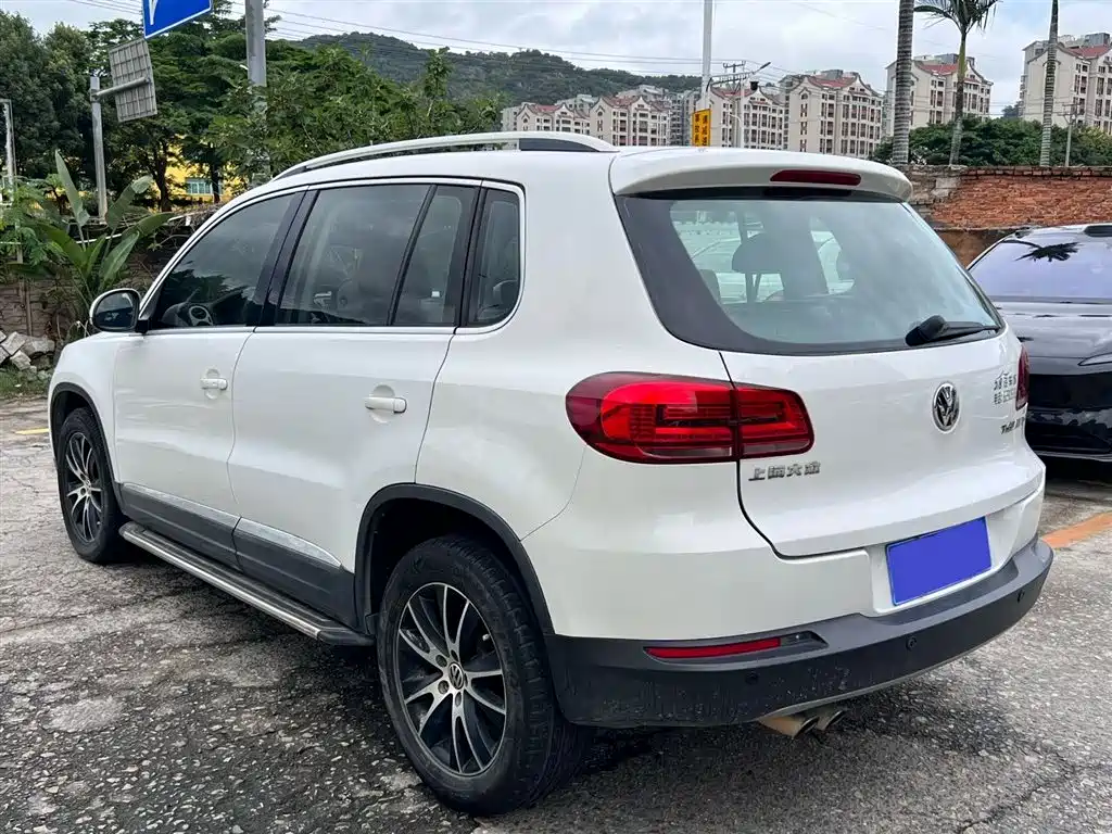 Volkswagen Tiguan 2015 — фото 6