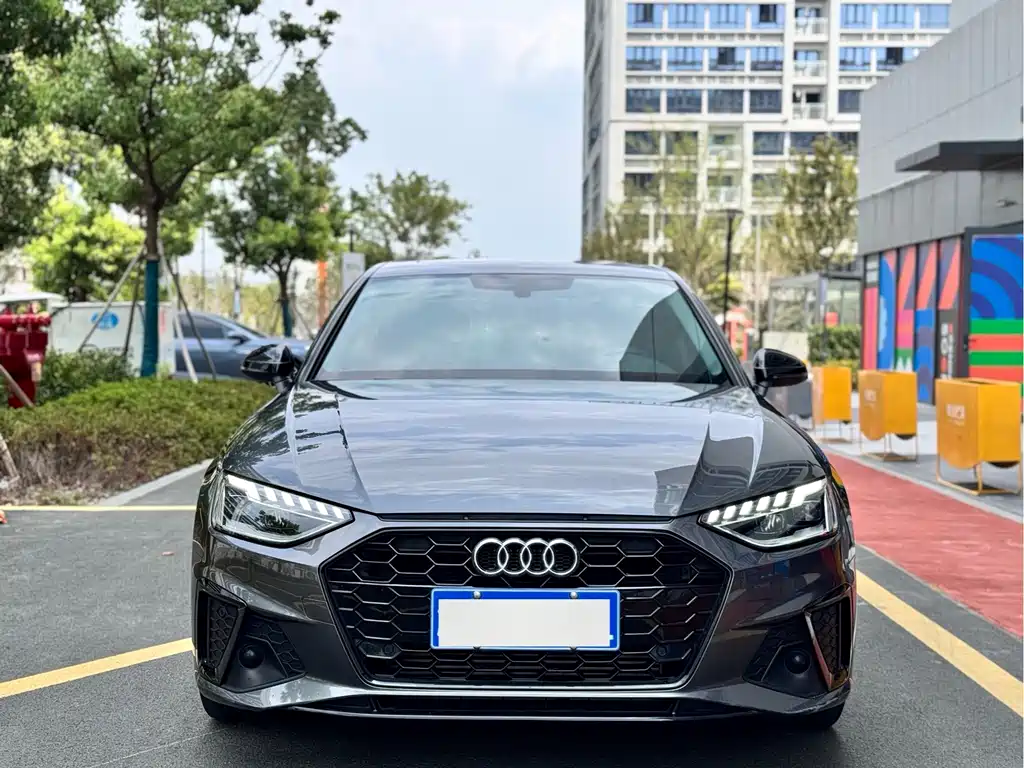 Audi A4L 2023