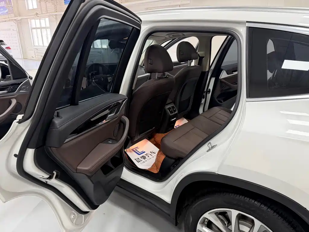 BMW X3 2021 — фото 12