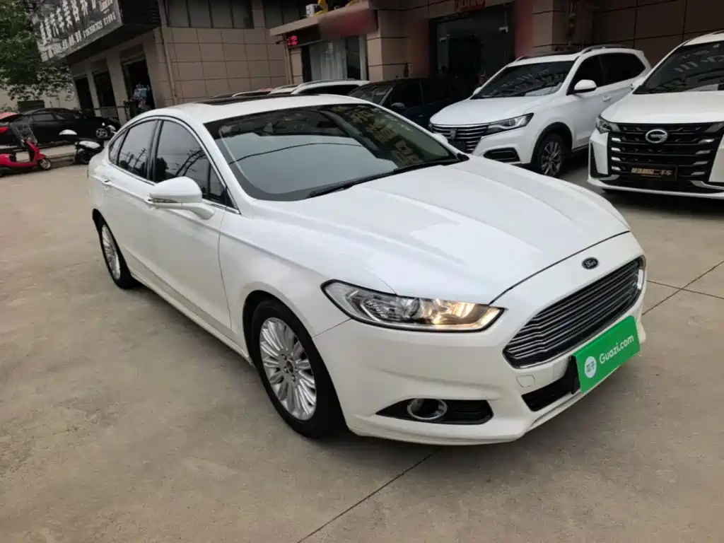 Ford Mondeo 2014 — фото 22