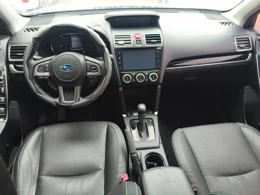 Subaru Forester 2017 — фото 10