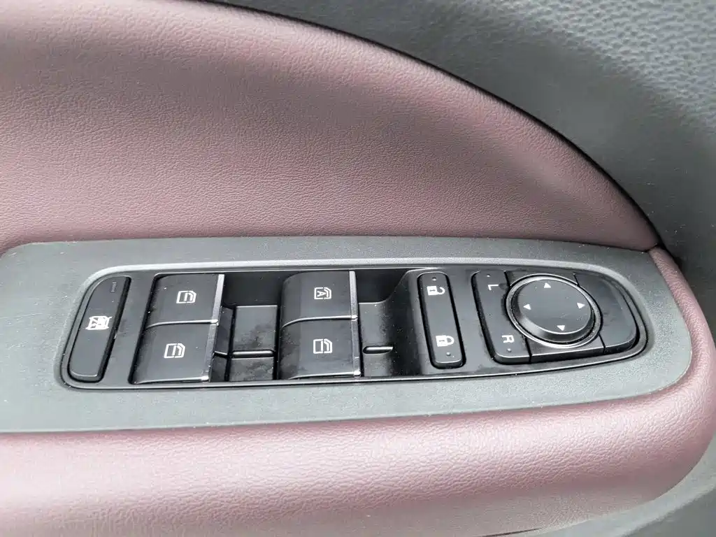 GAC Trumpchi M6 2023 — фото 9