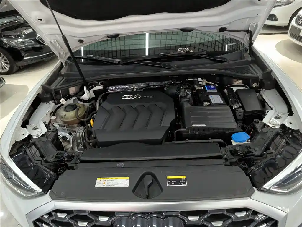 Audi Q3 Sportback 2021 — фото 20