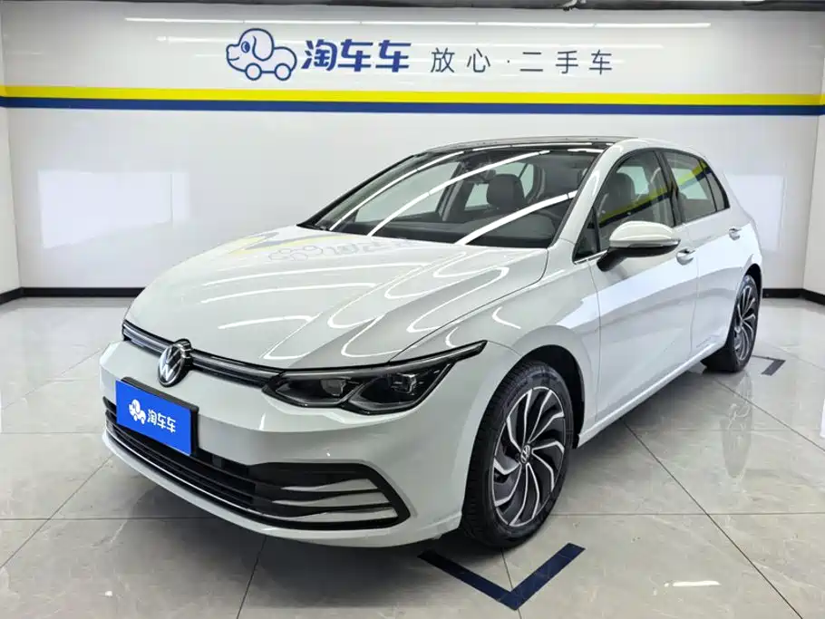 Volkswagen Golf 2021
