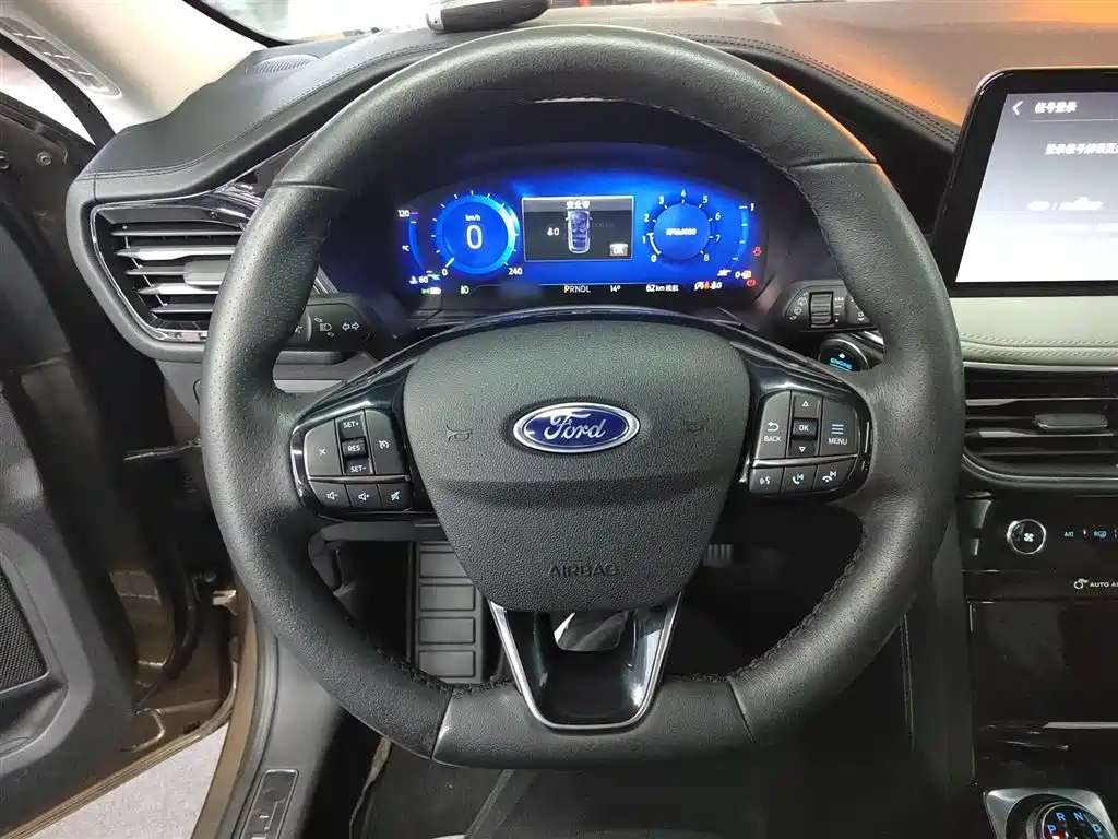 Ford Escape 2020 — фото 3