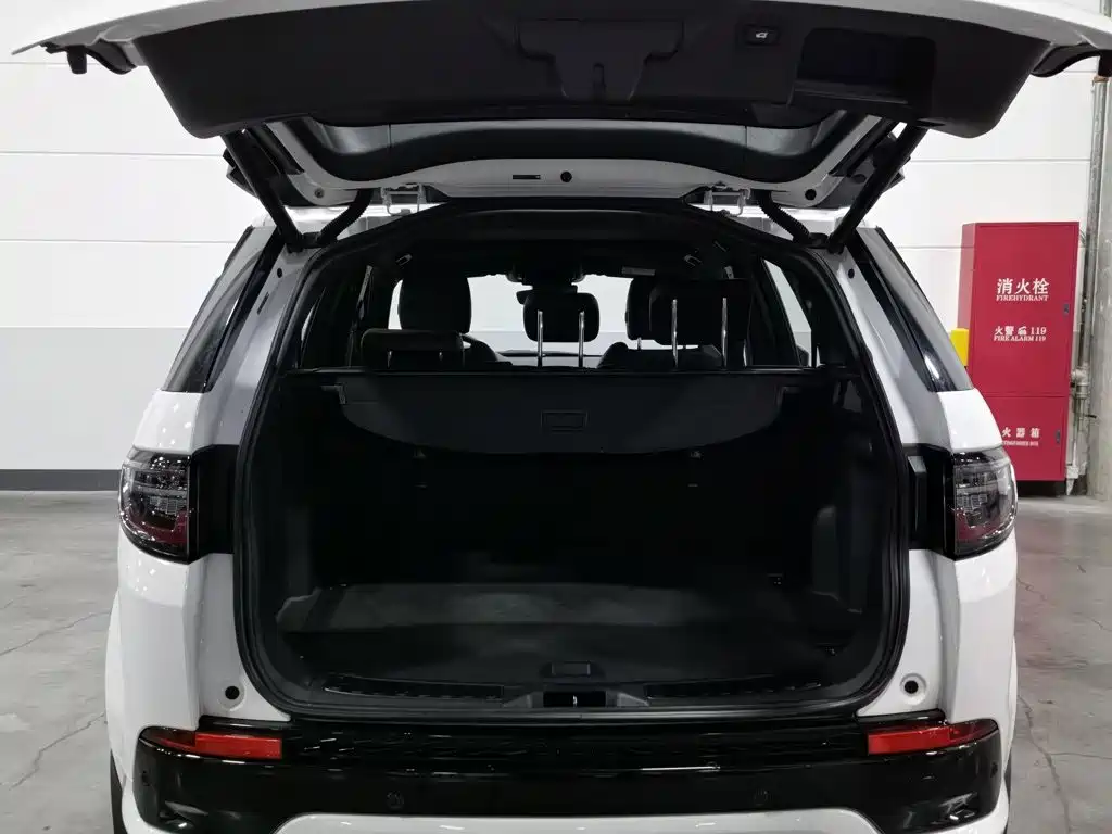Land Rover Discovery Sport 2022 — фото 16