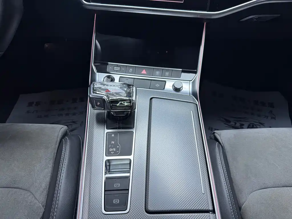 Audi A6L 2021 — фото 13