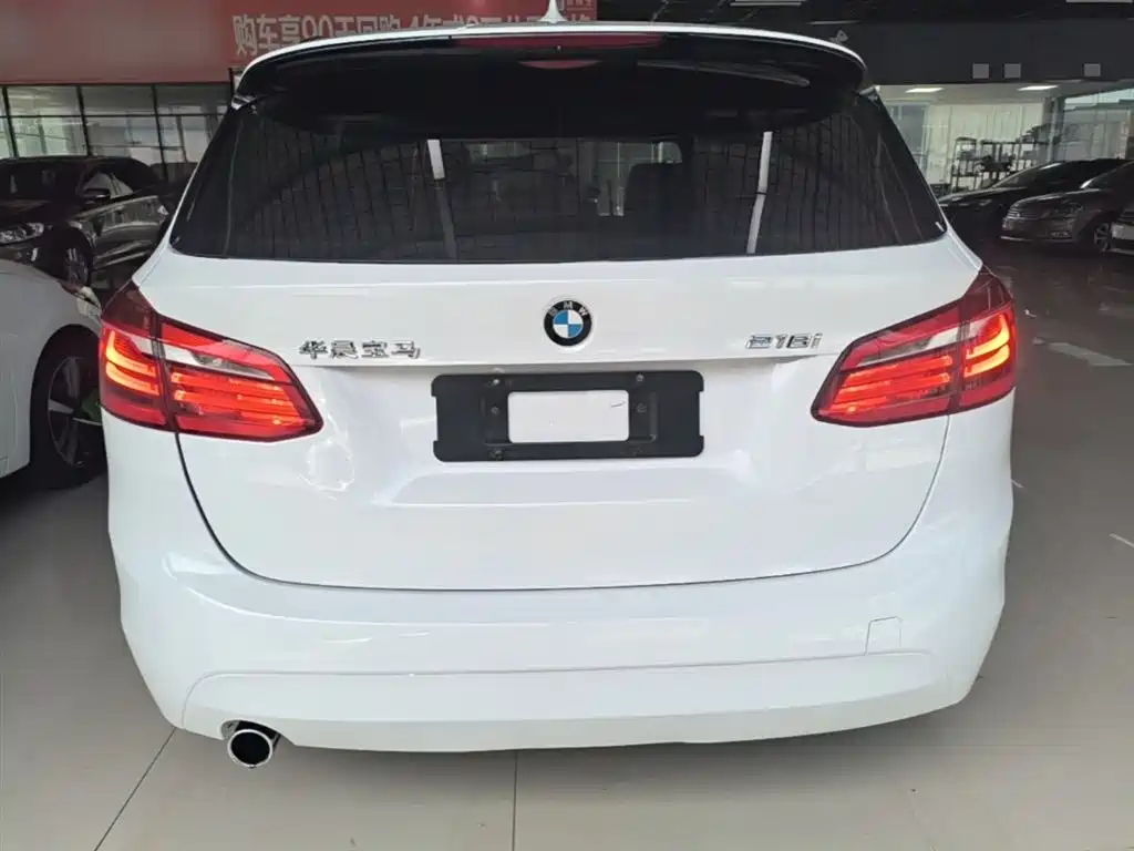 BMW 2 Series Active Tourer 2017 — фото 6
