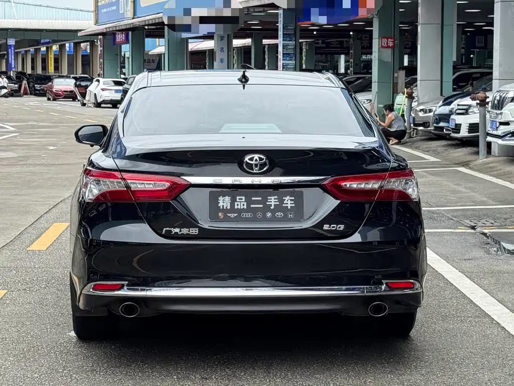 Toyota Camry 2023 — фото 18