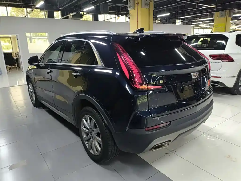 Cadillac XT4 2020 — фото 5