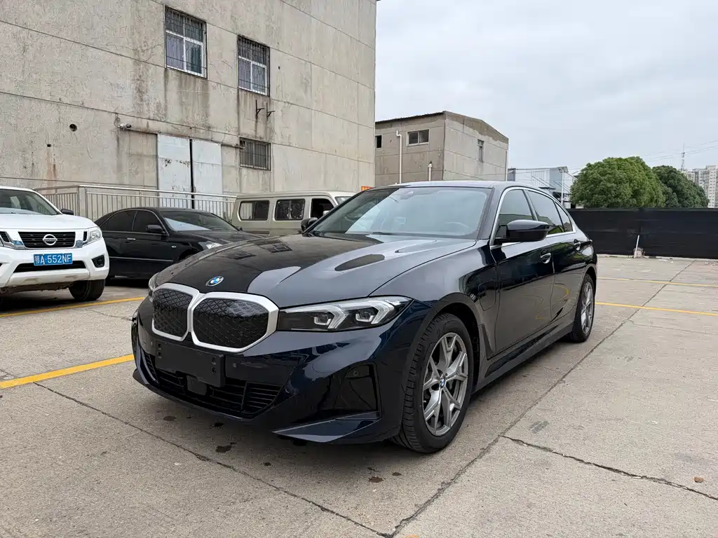BMW i3 2025
