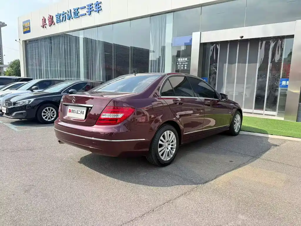 Mercedes-Benz C-Class 2012