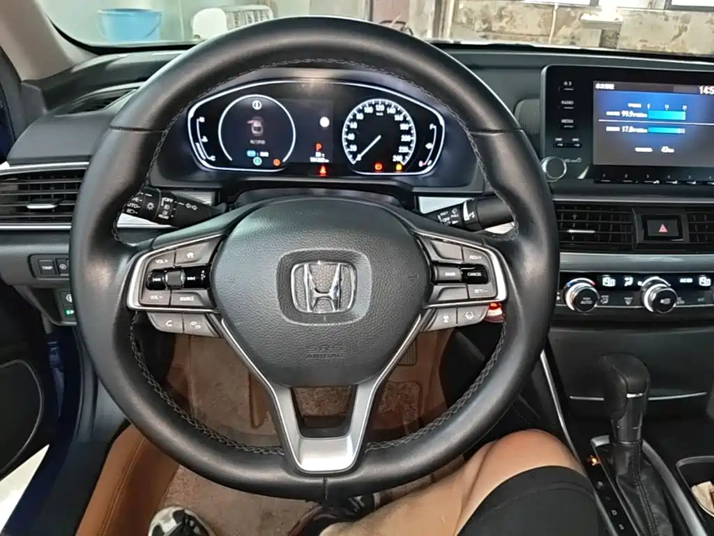 Honda Accord 2019 — фото 11