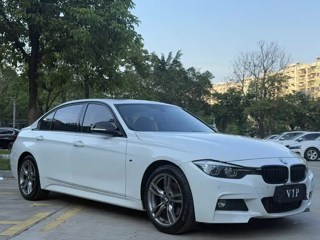BMW 3 Series 2019 — фото 3