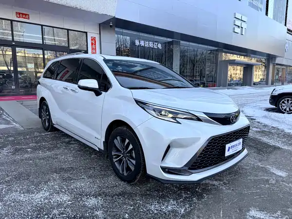 Toyota Granvia 2024