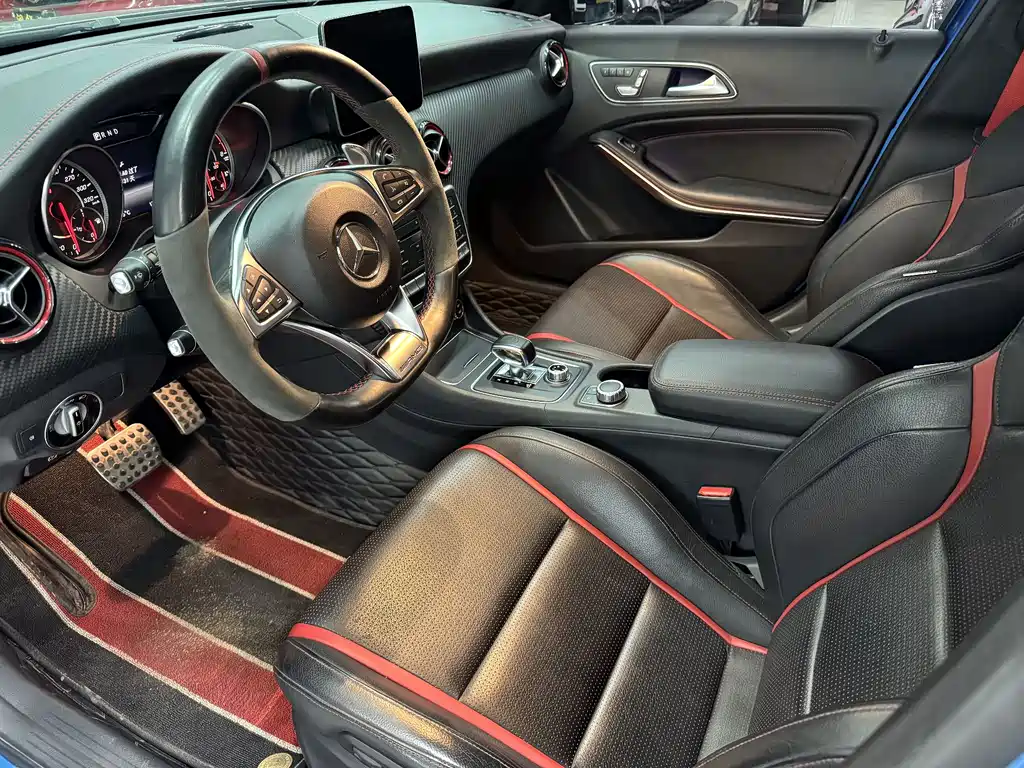 Mercedes-Benz A-Class AMG 2017 — фото 9
