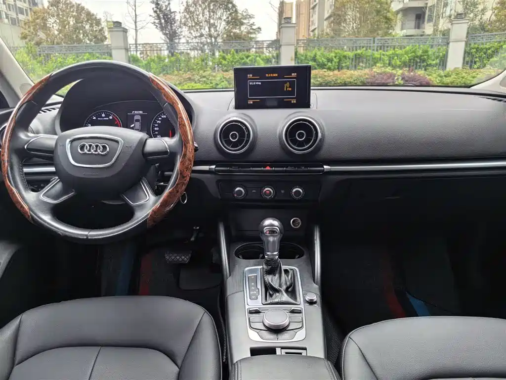 Audi A3 2016 — фото 23