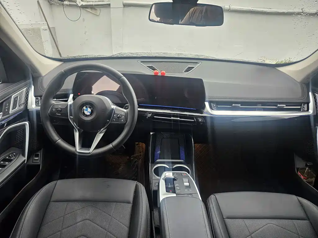 BMW X1 2025