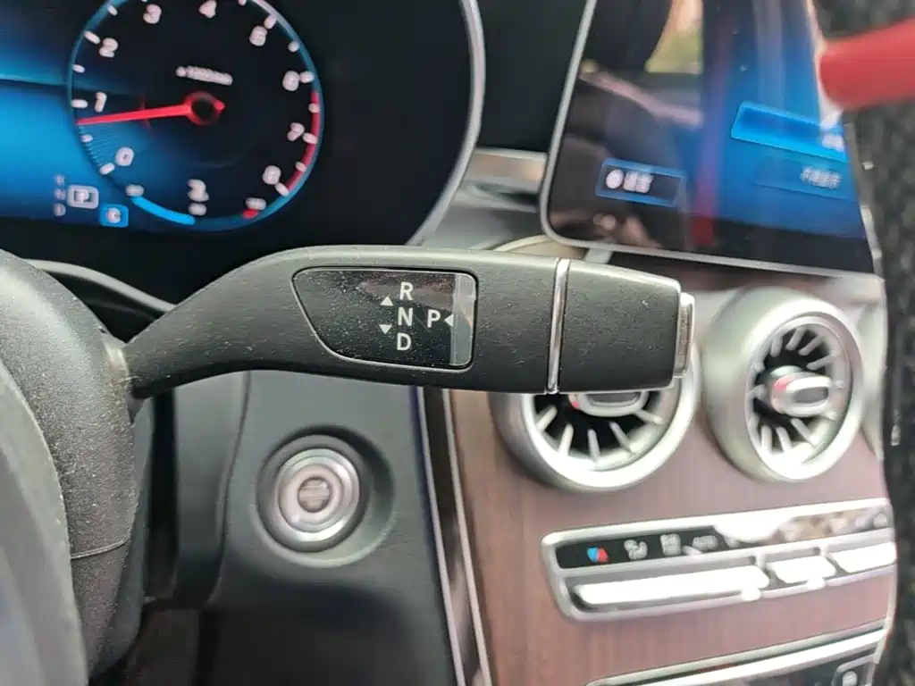 Mercedes-Benz GLC 2020 — фото 14