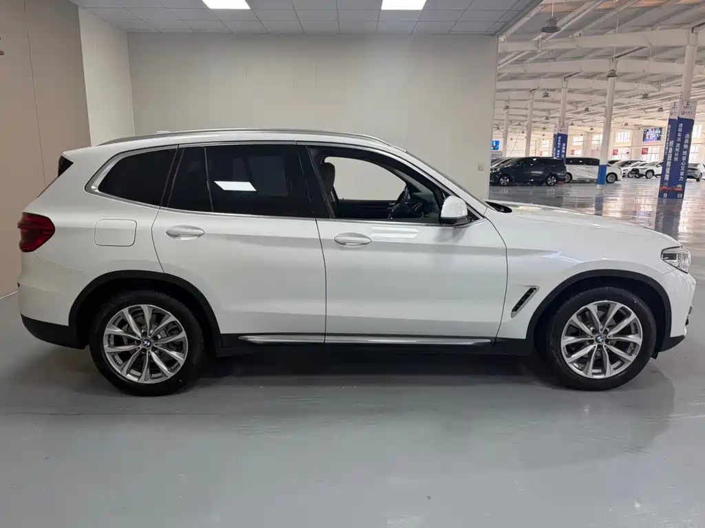 BMW X3 2021 — фото 8