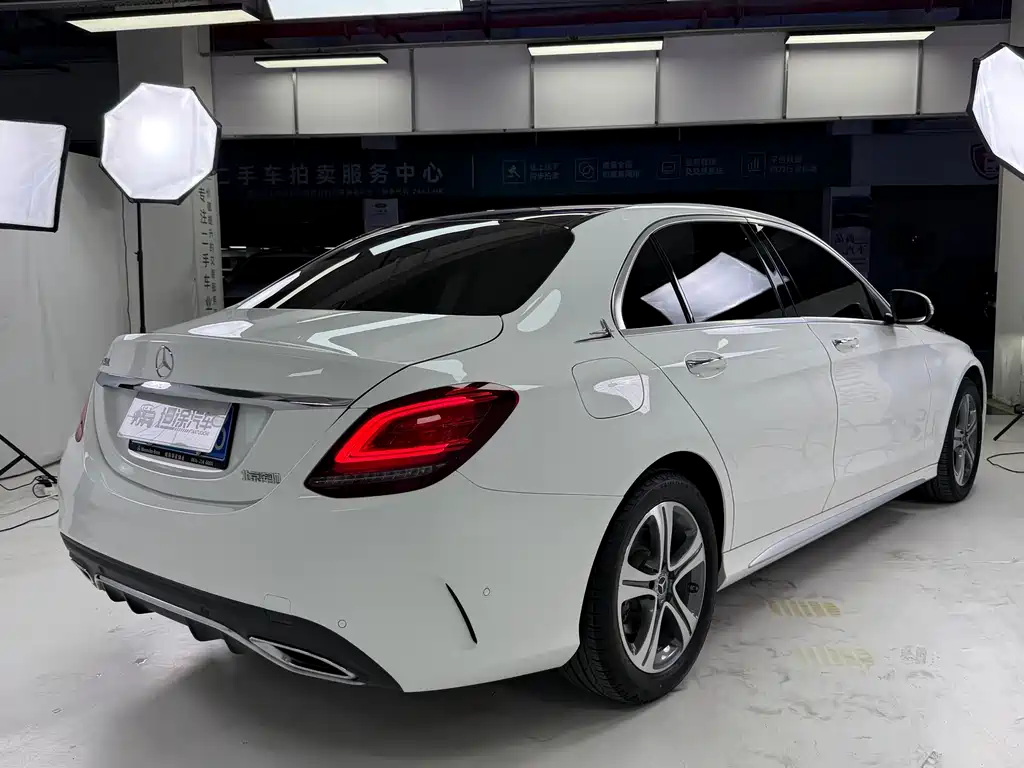 Mercedes-Benz C-Class 2020 — фото 28