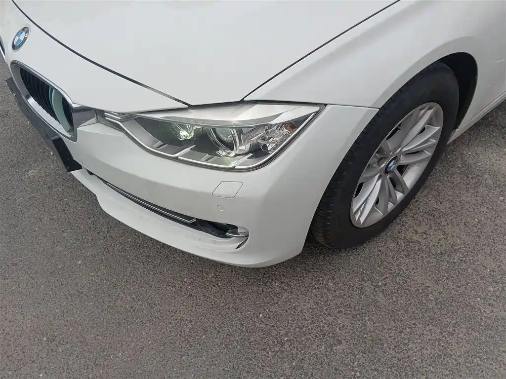 BMW 3 Series 2015 — фото 18
