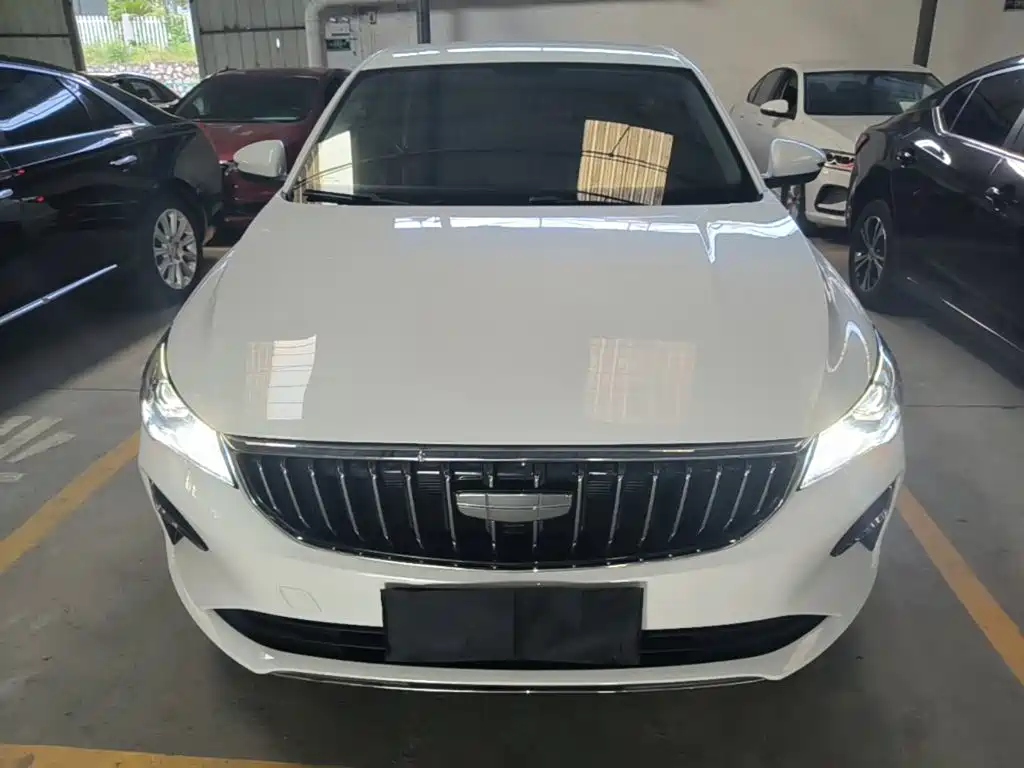 Geely Emgrand 2024
