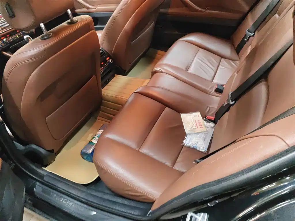 BMW 5 Series 2015 — фото 13