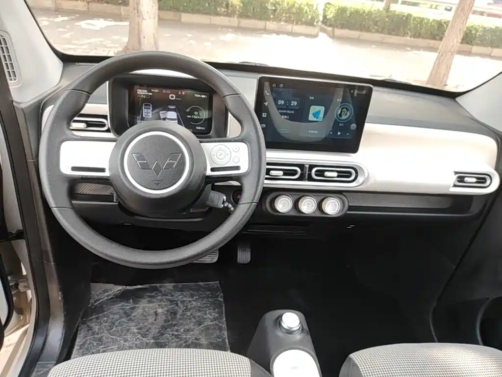 Wuling Hongguang MINIEV 2024