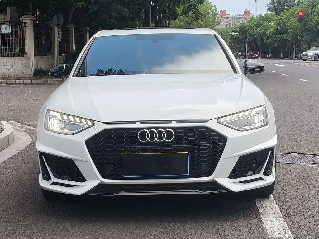 Audi A4L 2023