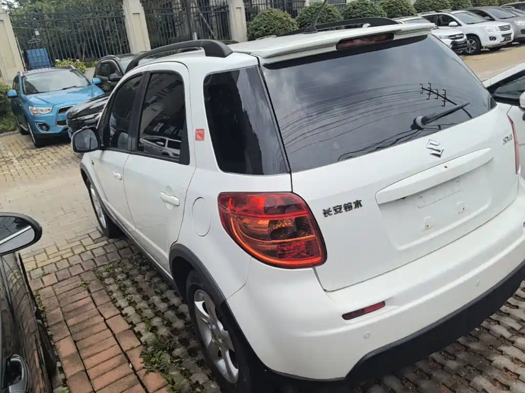 Suzuki SX4 2017 — фото 5
